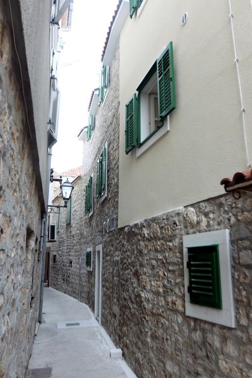 Centar Vodice Apartmani Exterior foto